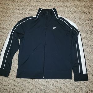 Nike "Atlanta Hawks" Jacket sz M(8-10)